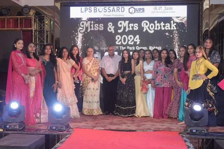 Fashion Show photo 37