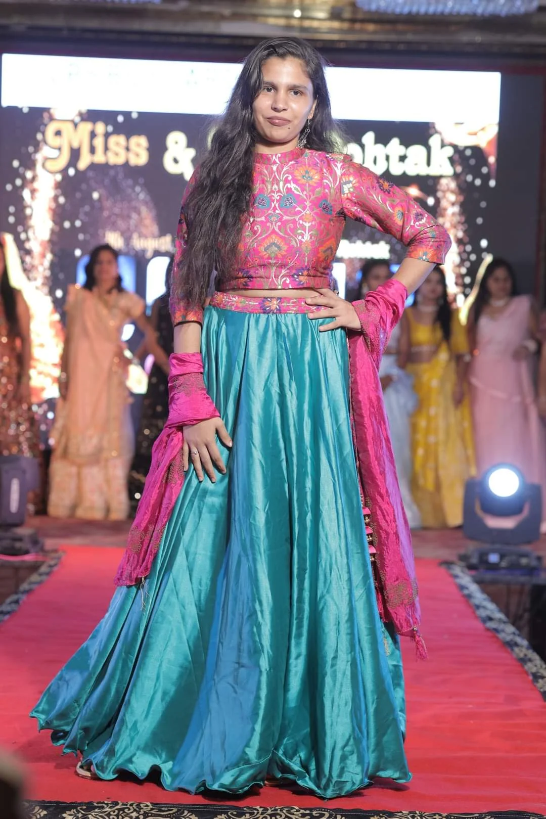 Fashion Show photo 2