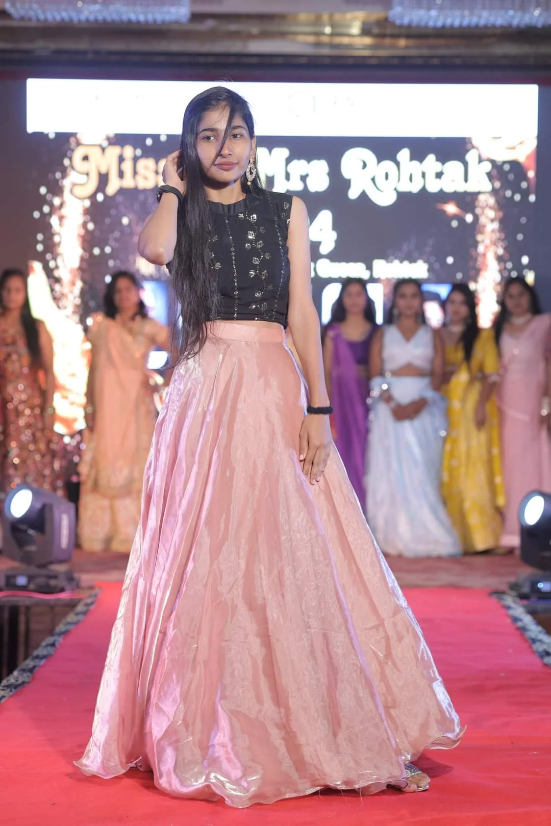 Fashion Show photo 3
